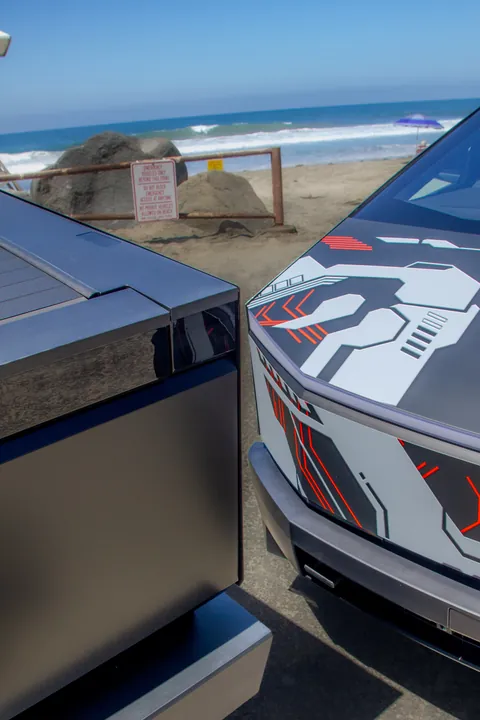 Cybertruck and race truck, Satin black plus a full printed livery