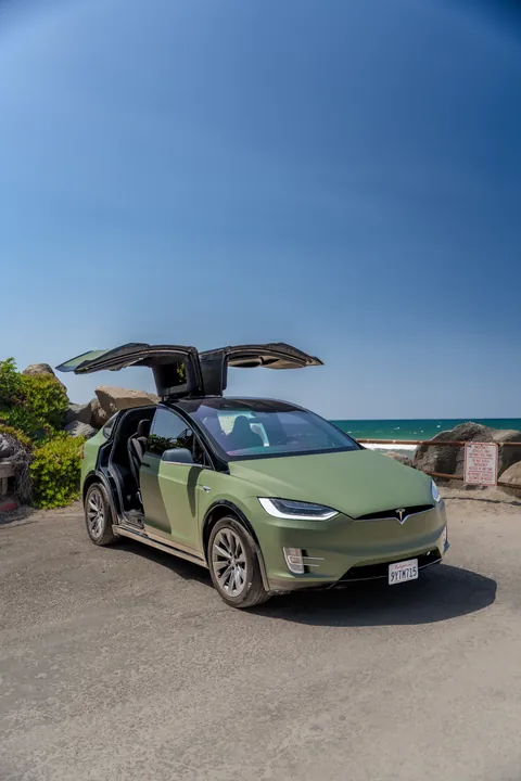 Tesla Model X, Satin military green, full wrap