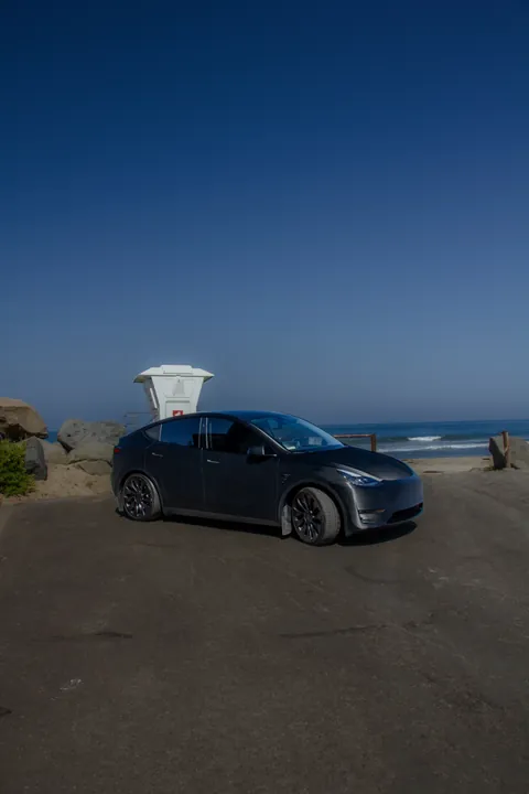 Tesla Model Y, Satin black, full wrap